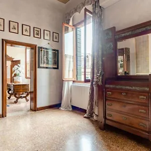 Appartement La Fenice, Venise